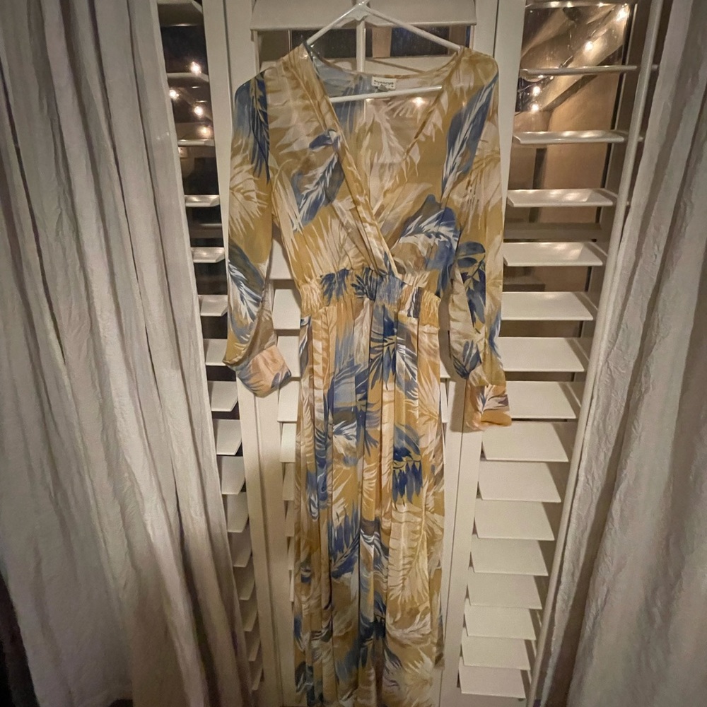 Boutique shabby chic lightweight flower flowing dress